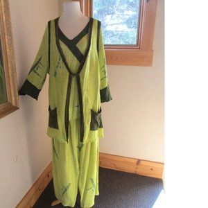 Medium 1980s Rayon Green Asian-Style  Kusnadi/Kus Pants, Tunic Top & Vest